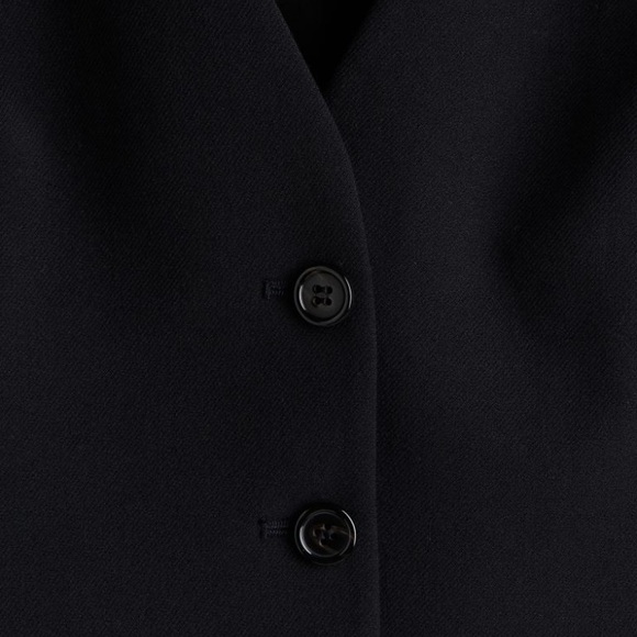 Must Go‼️ NWOT H&M Tailored Suit Vest. Read Description Below Carefully 👇 - Picture 2 of 6